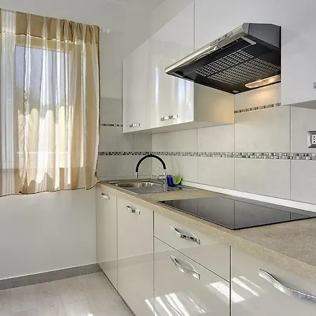 Oli B Holiday home