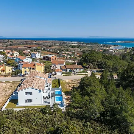 Oli B Villa Ližnjan